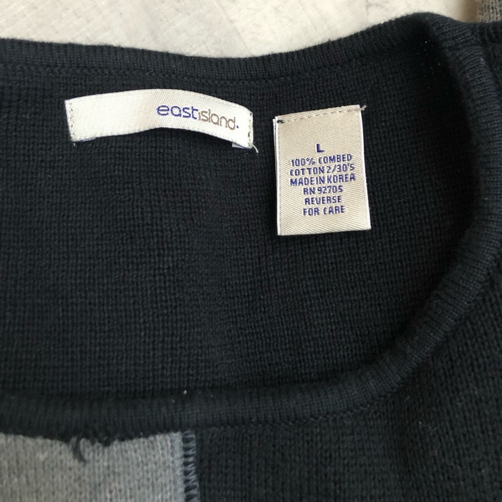 Black & Gray Color Block Sweater - Picture 3 of 5